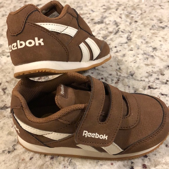 reebok classic velcro